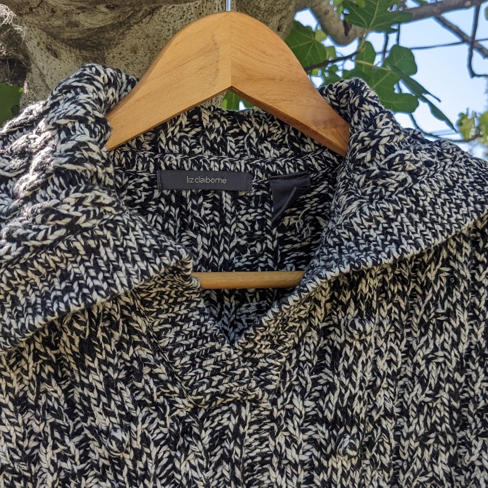 Liz Claiborne Winter Sweater Size M